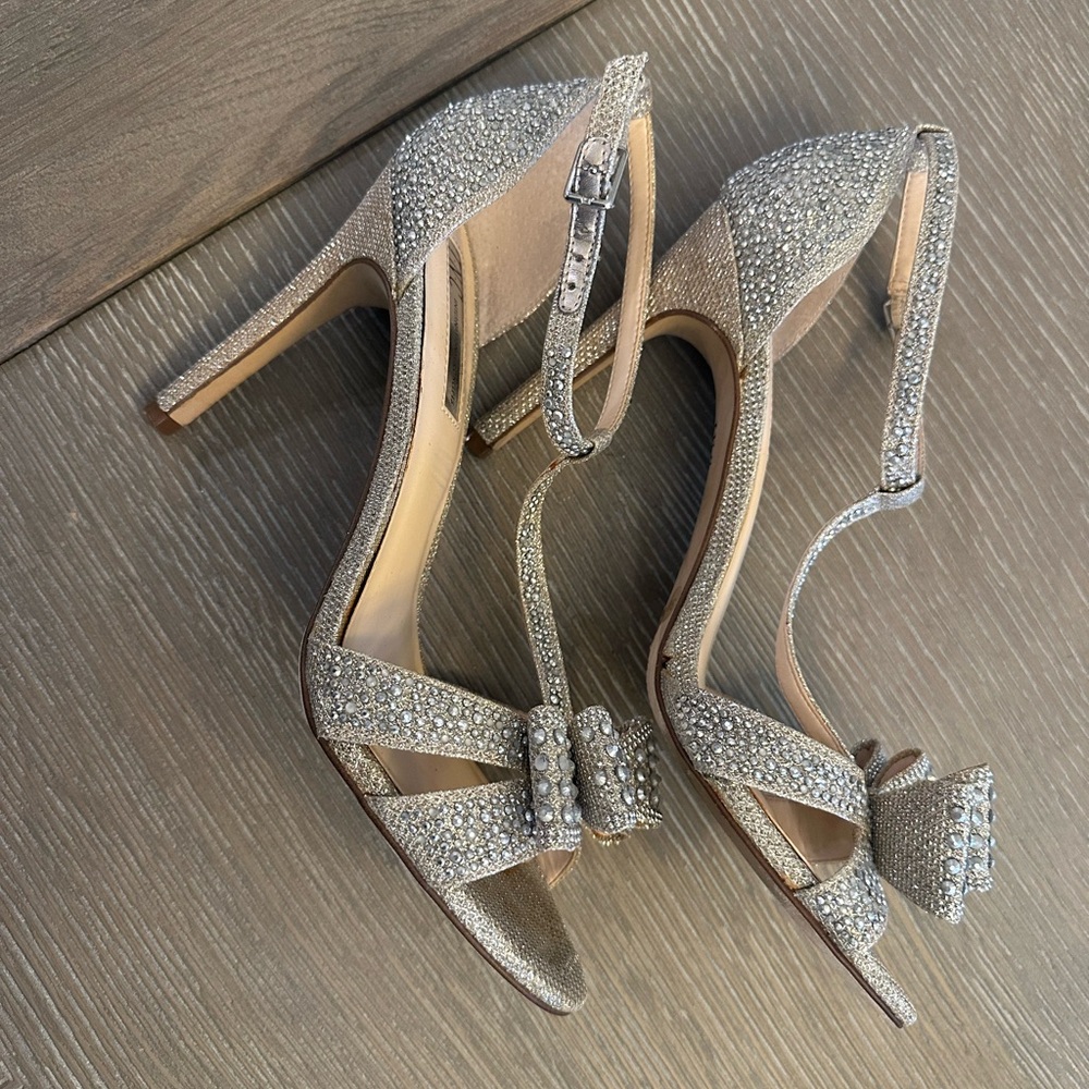 INC Women's Reesie Rhinestone Bow Evening Sandals - Picture 4 of 8